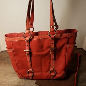 Coach Bucket Bag